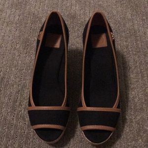 Brand new Tory Burch Black and Tan wedge, size 5.5